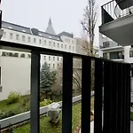 Apartmán Standard By Hi5-horváth Mihály Square *