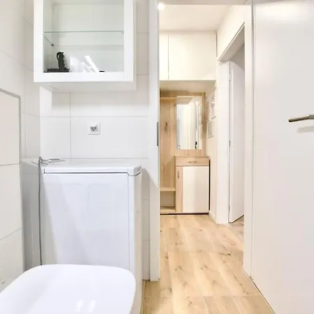 Standard By Hi5-horvath Mihaly Square * Budapest